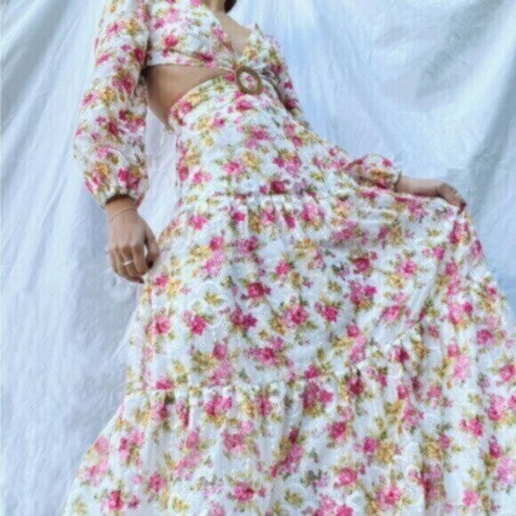 Lillian Floral Print Long Sleeve Deep V-Neck Cut-Out Tiered A-Line Dress - Picture 3 of 8